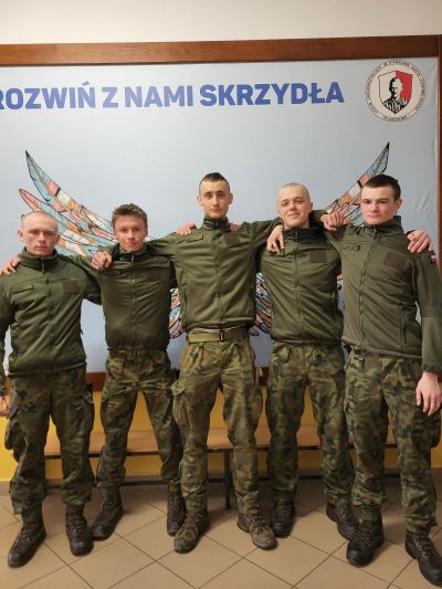 Ferie w mundurze. Uczniowie LO w Łaszczowie przeszli szkolenie w WOT