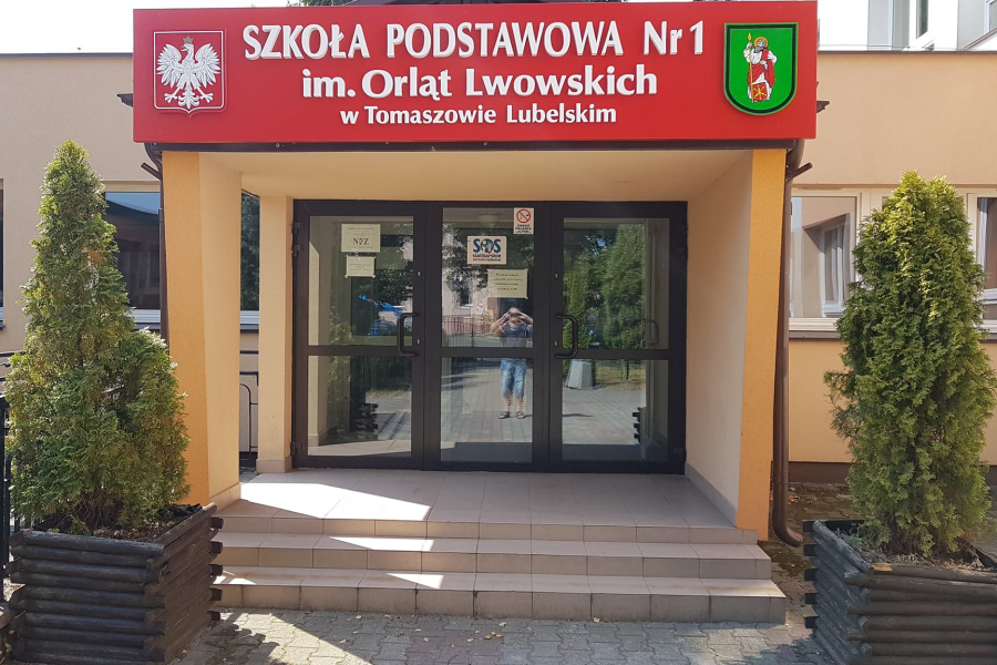 fot. Szkoła Podstawowa Nr1 im. Orląt Lwowskich w Tomaszowie Lubelskim