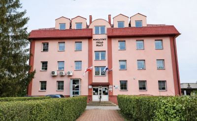 Nowe oferty pracy w powiecie tomaszowskim. Zarobki do 14 tys. zł miesięcznie