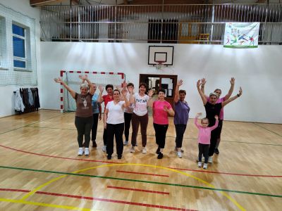 Darmowa zumba w gminie Tomaszów Lubelski. Zajęcia ruszyły pełną parą