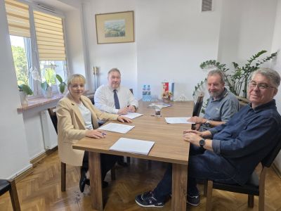 Ponad 1,5 mln zł na inwestycje w gminie Tomaszów Lubelski. Podpisano trzy umowy
