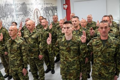 Nowi funkcjonariusze złożyli ślubowanie w Nadbużańskim Oddziale Straży Granicznej [ZDJĘCIA]