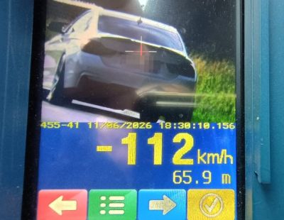 Policjanci prowadzili akcję „Prędkość”. 35-latek z BMW stracił prawo jazdy