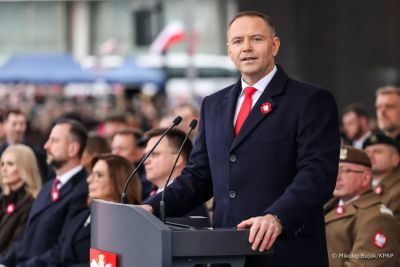 Prezydent Karol Nawrocki odda hołd ofiarom UPA w Radrużu