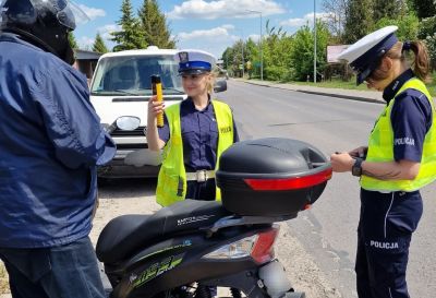 BMW jechało „wężykiem” przez Tomaszów Lubelski. Kierowca miał ponad 2 promile