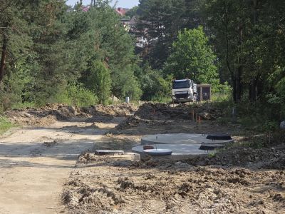 Trwa budowa siedmiu ulic w Rabinówce. Inwestycja za blisko 4 mln zł [ZDJĘCIA]