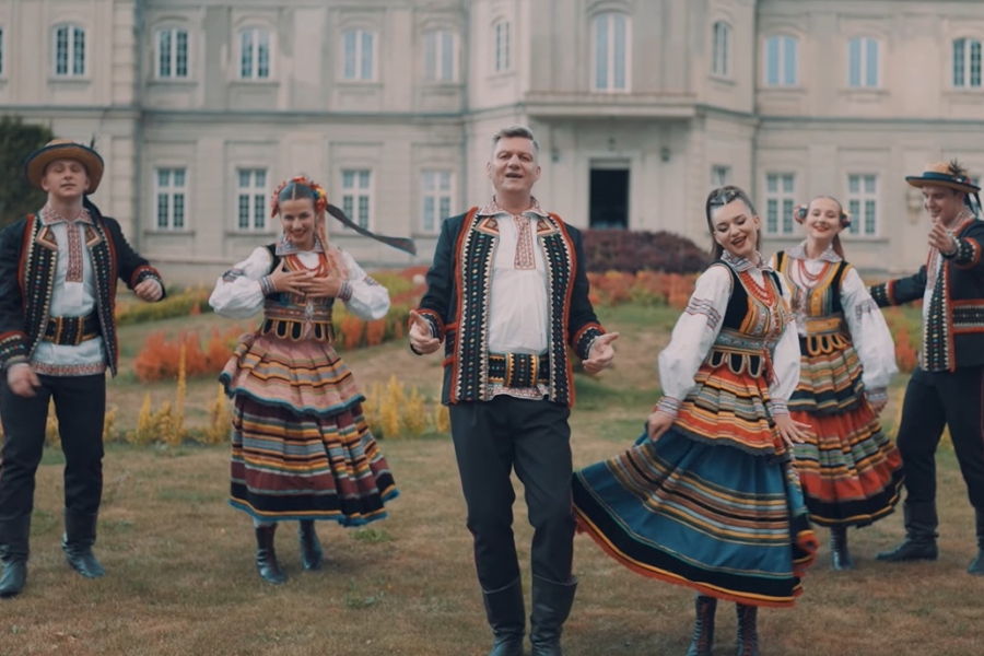 LORDtl w teledysku do utworu „Roztoczański romans” / kadr z YouTube
