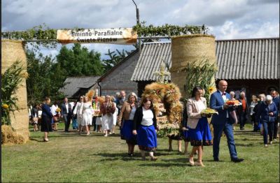 Dożynki w Zaborecznie. Zagrają Winyl Band i Lejdi M