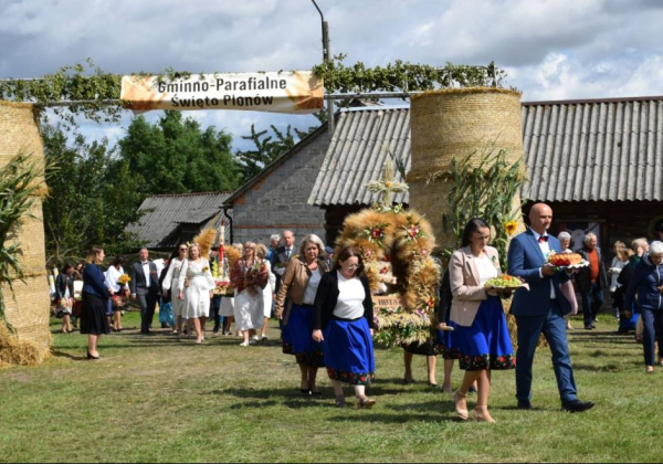 Ubiegłoroczne dożynki gminy Krynice w Zwiartowie, fot. Gmina Krynice