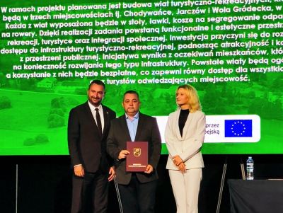 Nowa siłownia i trzy wiaty. Te inwestycje z powiatu zaprezentowano w Lublinie