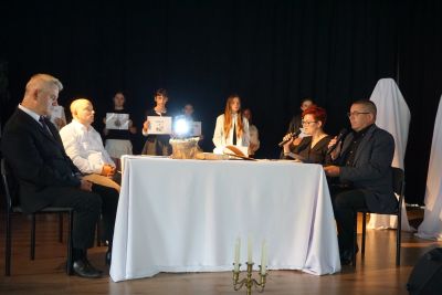 „Dziady” połączyły pokolenia w Suścu. Tak wyglądało Narodowe Czytanie [FOTO]