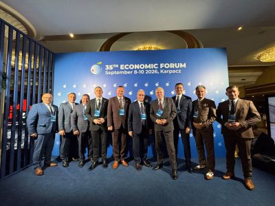 Samorządowcy z powiatu tomaszowskiego na Forum Ekonomicznym w Karpaczu