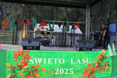 Dzień Lasu w Rogóźnie-Kolonii. Koncert Skynovej, konkursy i atrakcje dla całych rodzin