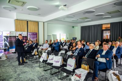 Ginekolodzy i położnicy na konferencji w Suścu. Zaprezentowano nowy oddział szpitala